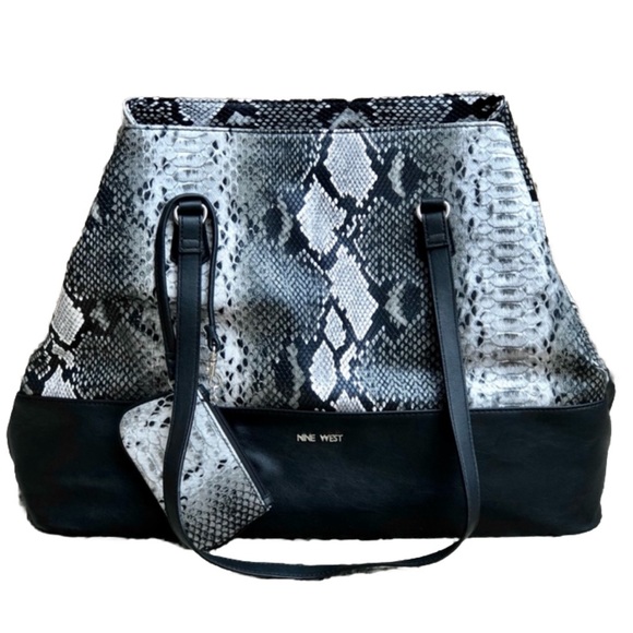 Nine West Black & White Large Reptile Tote NWOT - Picture 1 of 10